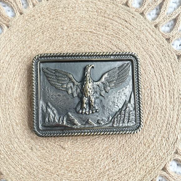Brass Metal NOS Bald Eagle Spread Wings Soaring Mountains Trees Belt Buckle - Picture 3 of 5